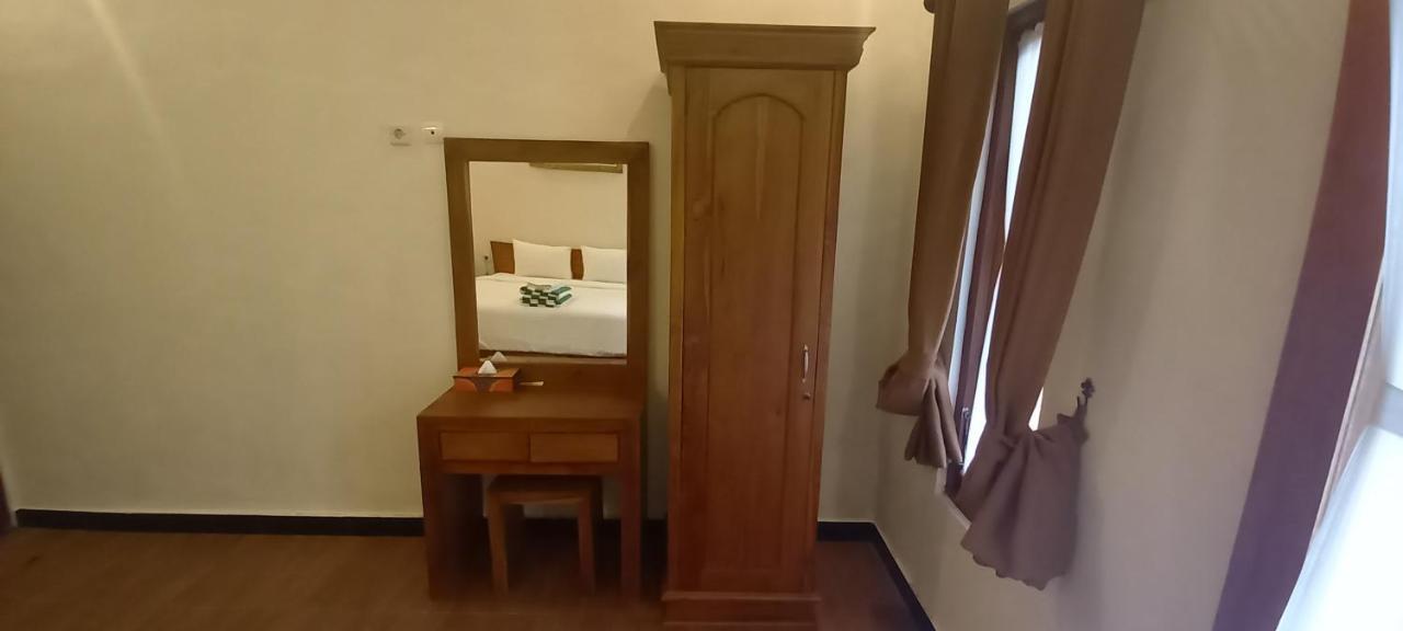 D'Lebah Homestay Nusa Penida Buitenkant foto