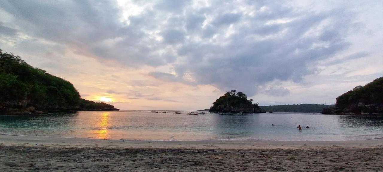 D'Lebah Homestay Nusa Penida Buitenkant foto