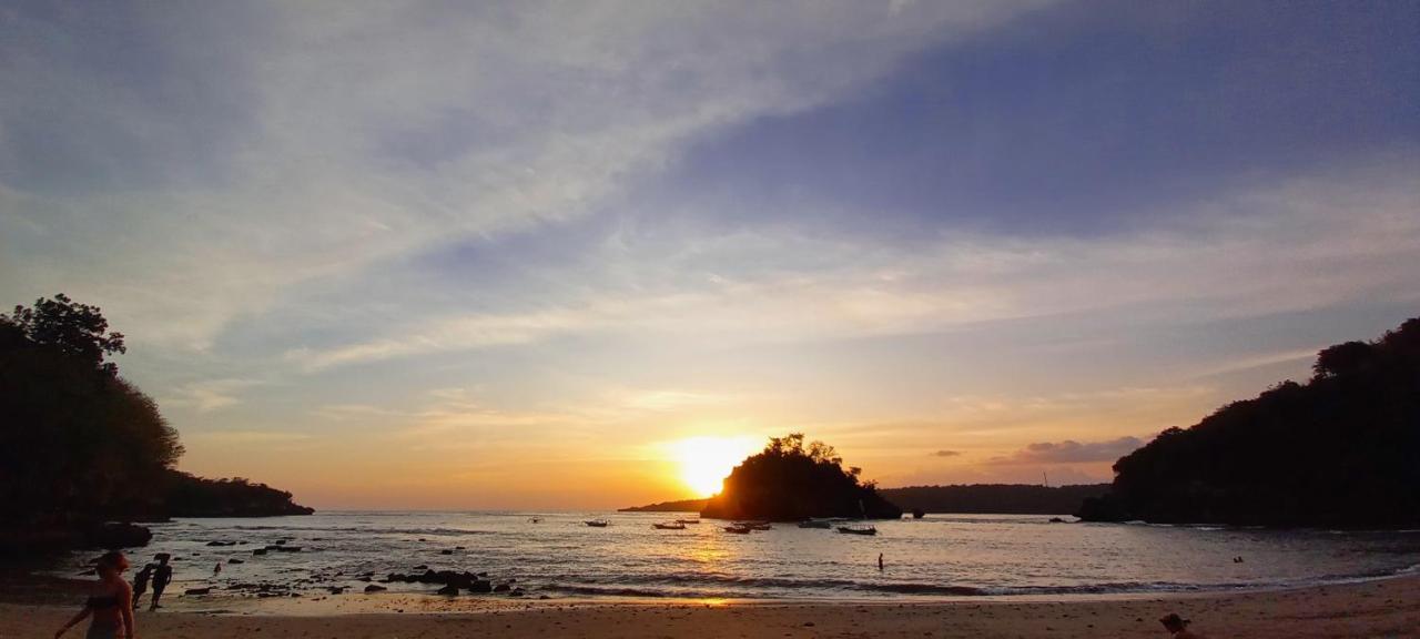 D'Lebah Homestay Nusa Penida Buitenkant foto