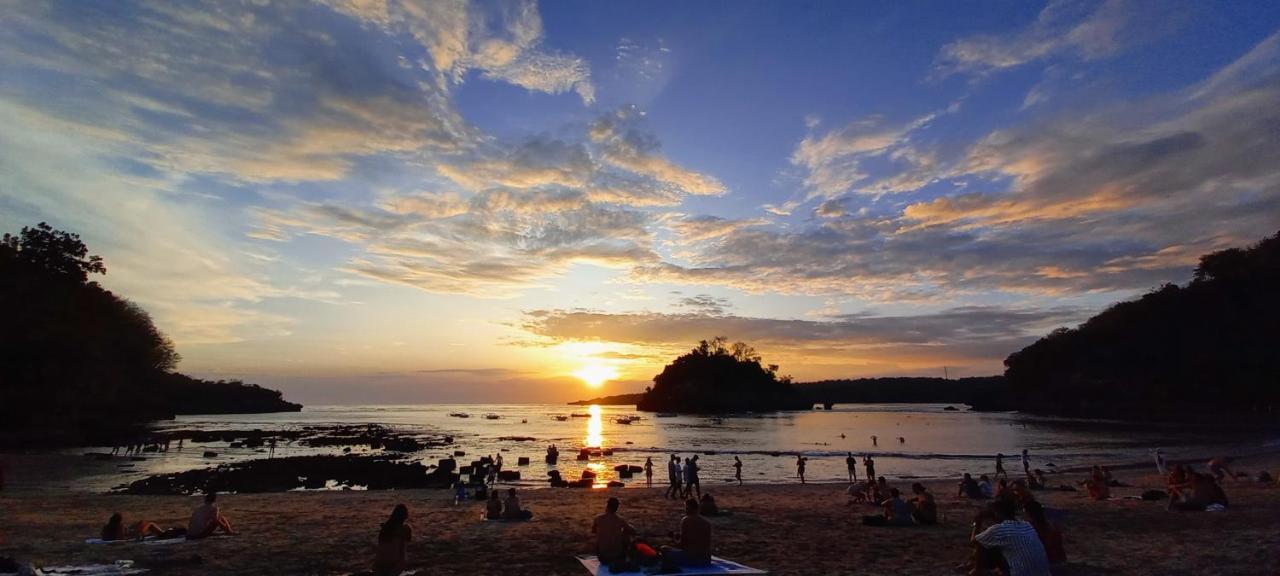 D'Lebah Homestay Nusa Penida Buitenkant foto
