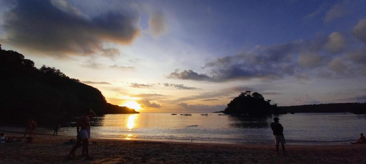 D'Lebah Homestay Nusa Penida Buitenkant foto