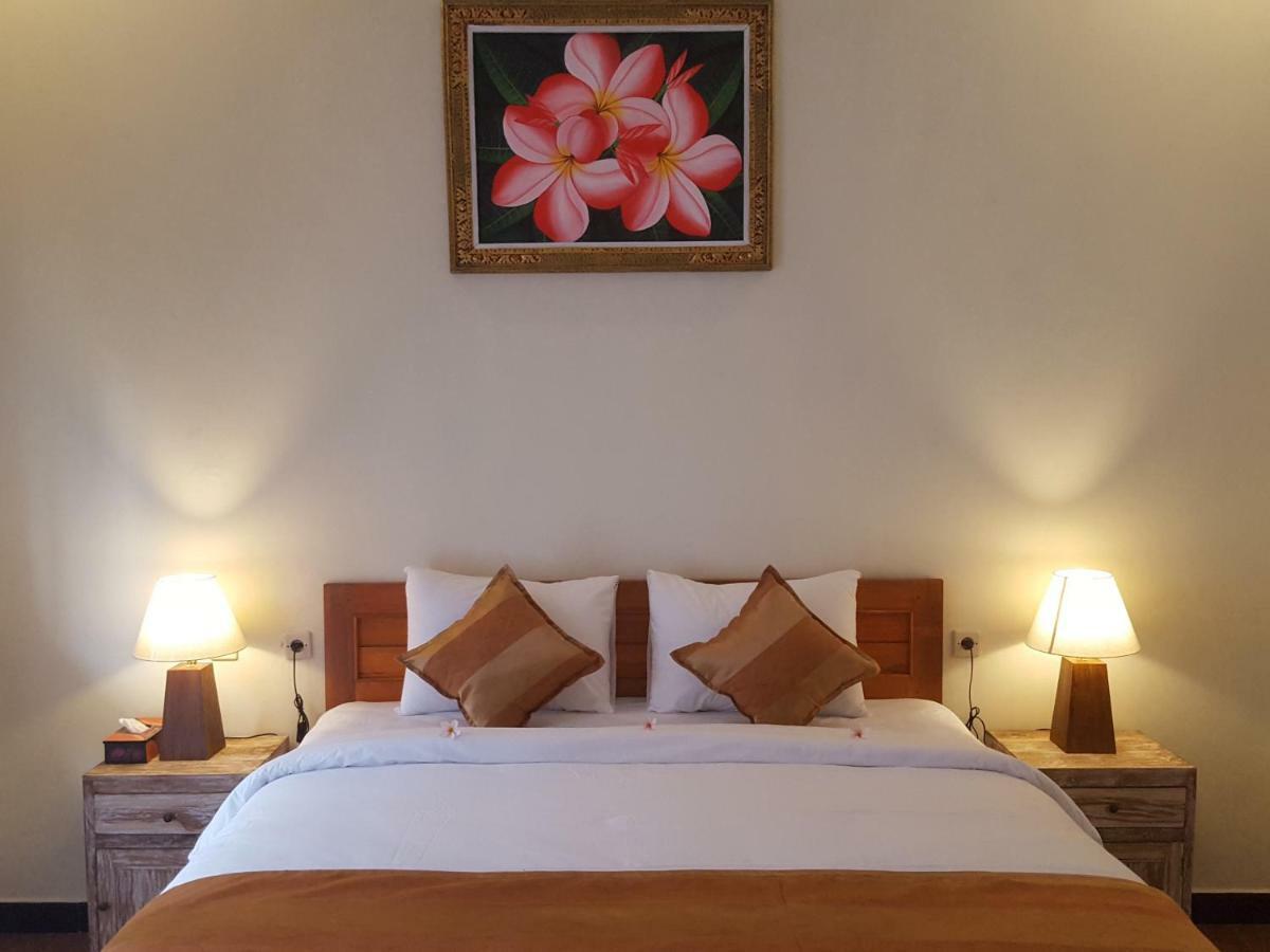 D'Lebah Homestay Nusa Penida Buitenkant foto